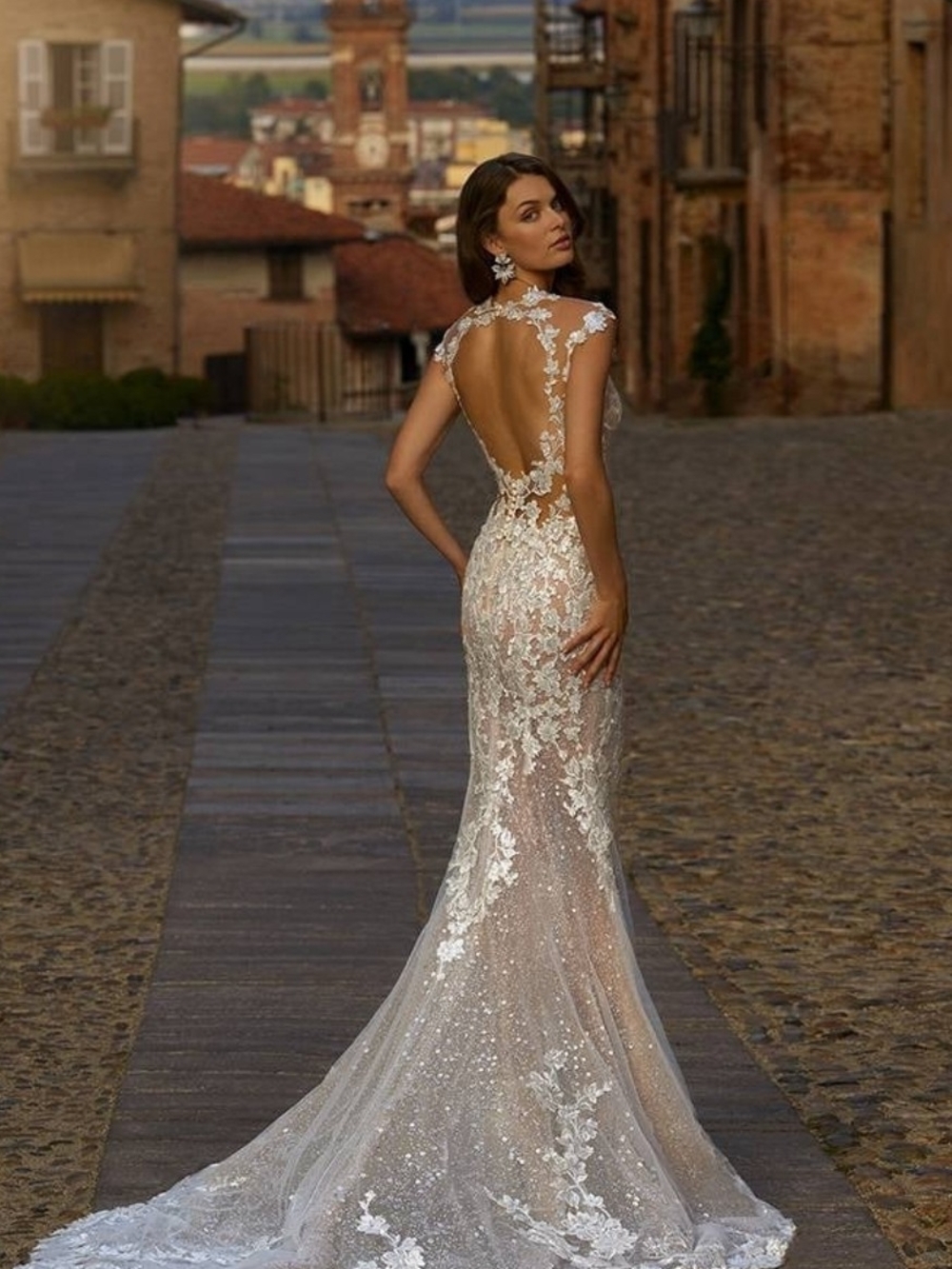 Nicole Milano Pheonix Ivory Lace Mermaid Wedding Gown Size 8 Nwt - Picture 2 of 7